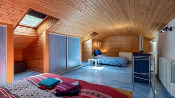 4 chambres, fer et planche Ă repasser, Wi-Fi, draps fournis