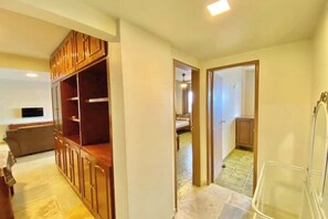 Interior - Beachfront Apartment with Spectacular Views (Guarapari)