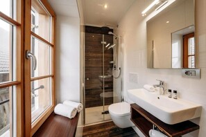 Single Room, Mountain View | Bathroom - Garni Tschutscherhof (Laion)