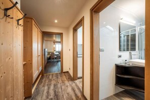 Apartment, Mountain View | Interior