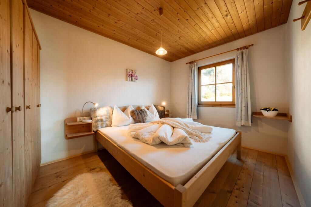 Apartment, Balcony, Mountain View | Free WiFi