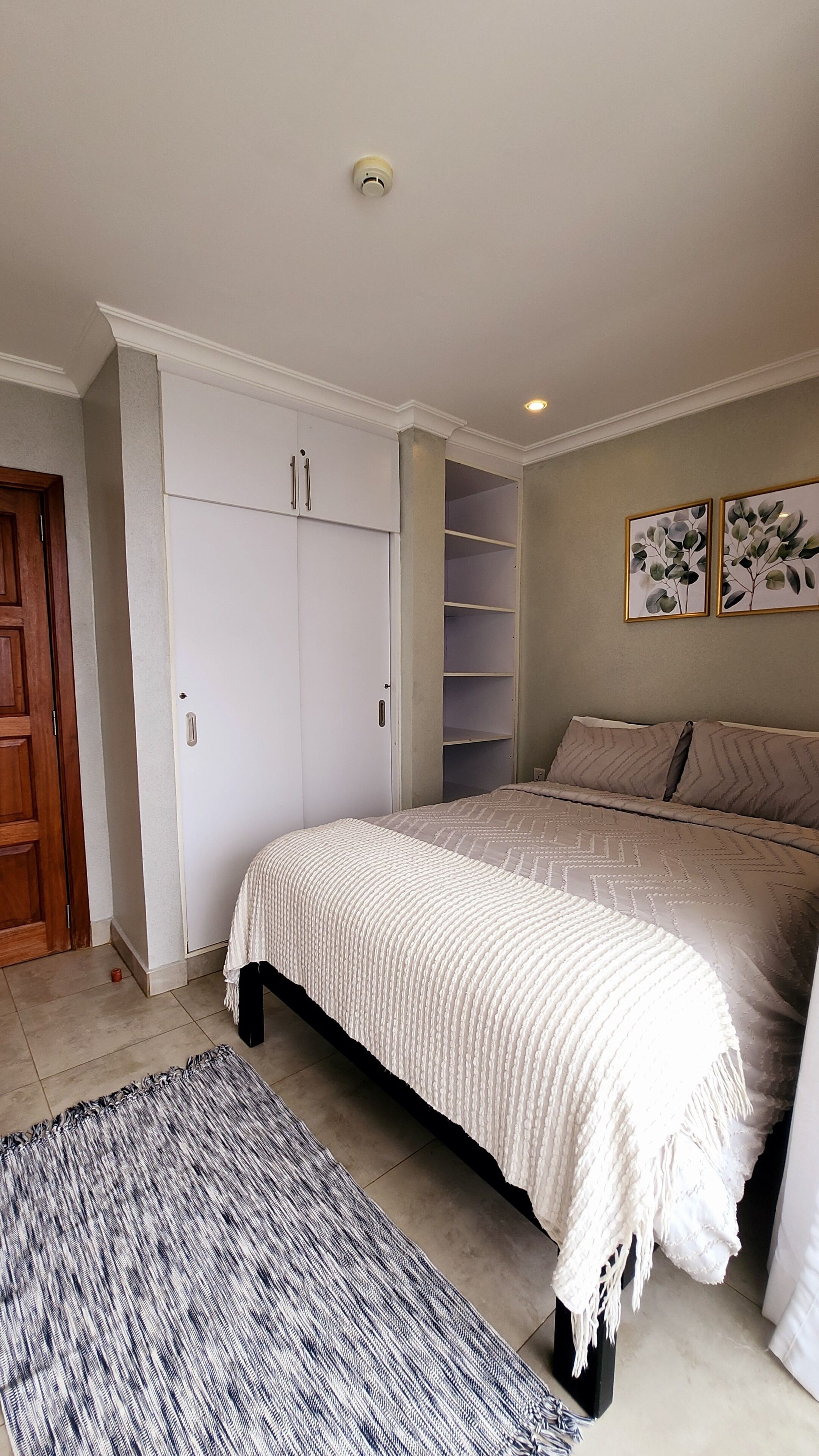 Bügeleisen/Bügelbrett, WLAN, Bettwäsche