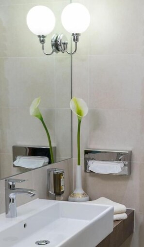 Classic Single Room, Garden View | Bathroom - Alexander Holl (Schongau)