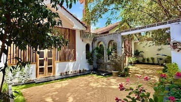 Villa familiar, 2 habitaciones, vista al jardín | Áreas de la propiedad