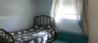 Cozy 3BR/2BA Home Perfect Base for Denver & Boulder Adventures