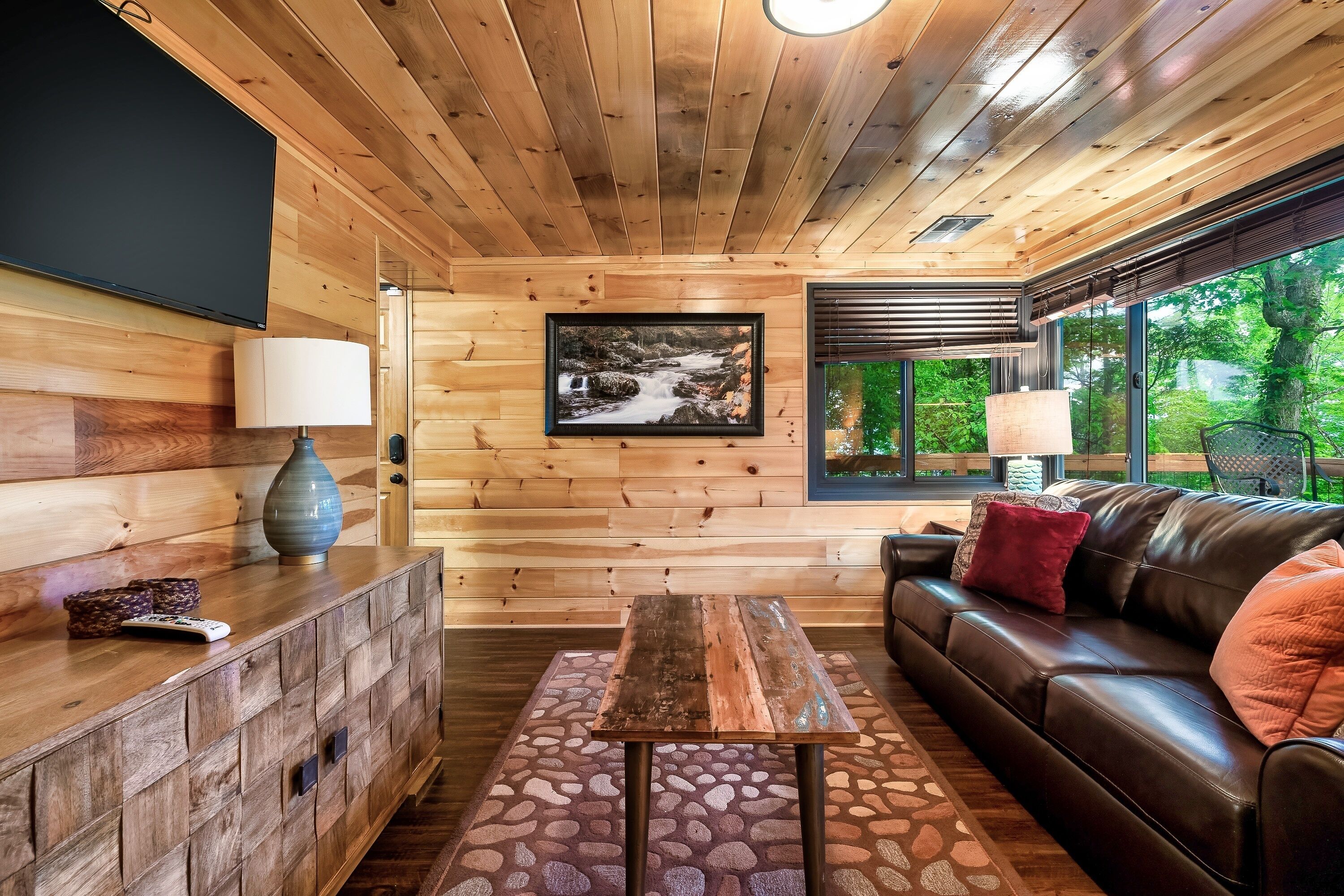 Studio (5 Bedrooms) | Bagian depan properti