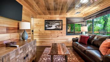 Studio (5 Bedrooms) | Front of property