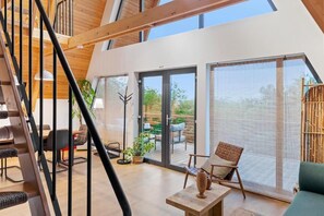 Alpehytte, 3 soverom, aircondition, dalutsikt | Oppholdsområde