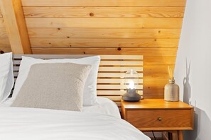 Chalet, 3 Bedrooms, Air conditioning, Valley View | Premium bedding, memory foam beds, iron/ironing board - Arta Chalet - Nature Retreat (Fantanele)