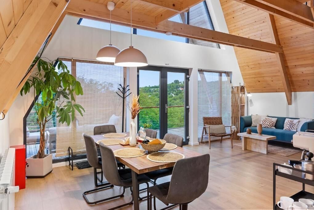 Chalet, 3 Bedrooms, Air conditioning, Valley View | Dining