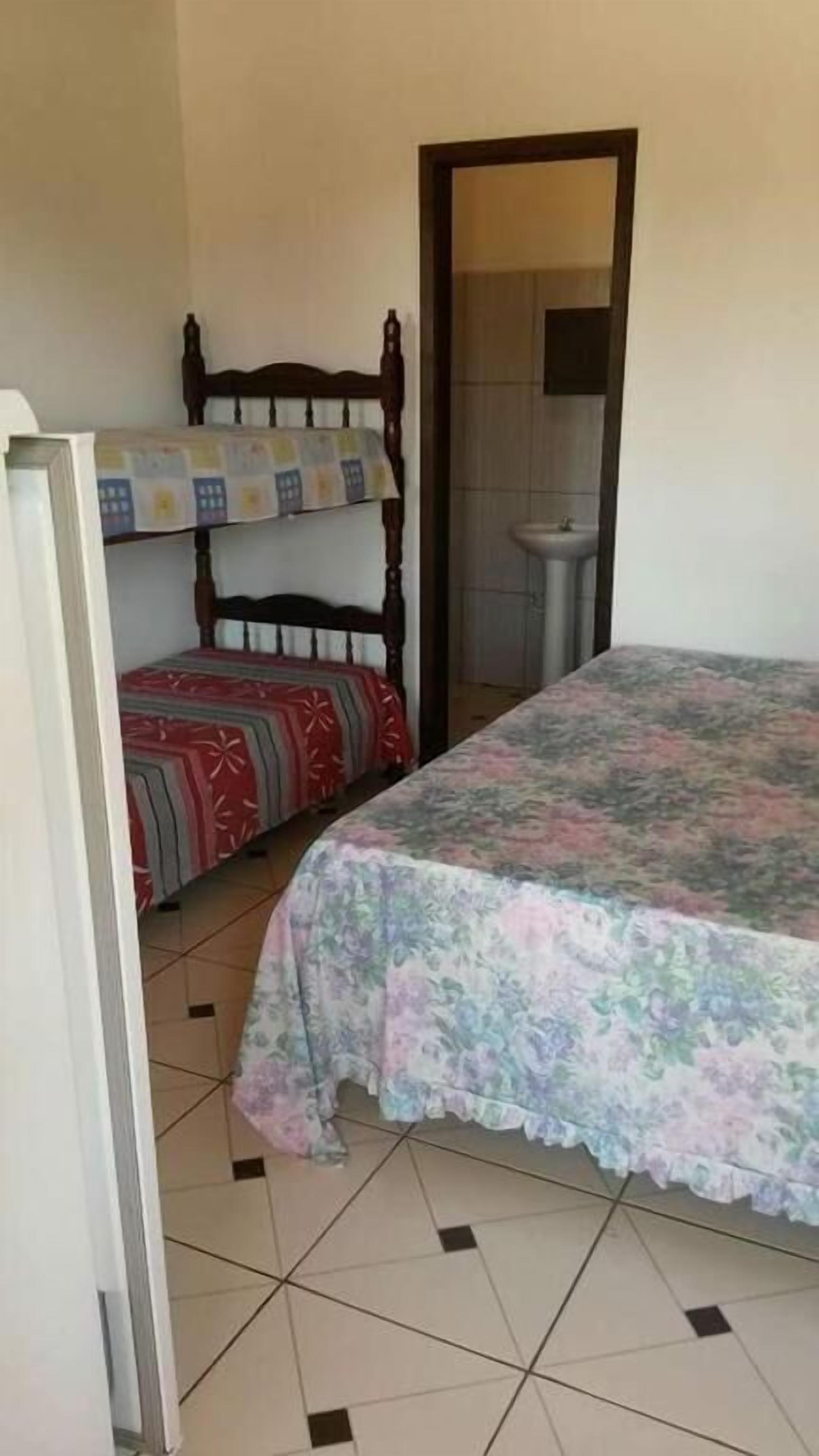 Chambre Familiale, balcon, vue ville | Wi-Fi gratuit