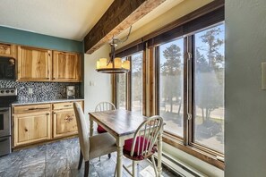Fridge, microwave, oven, stovetop - Four O'Clock Lodge Condo- close to lifts and town! (Breckenridge)