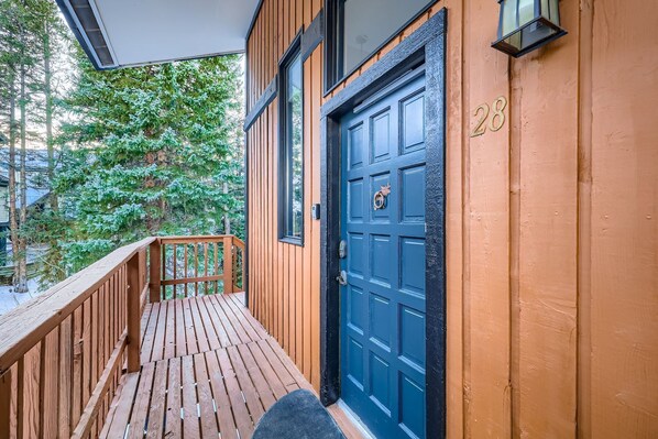 Property grounds - Four O'Clock Lodge Condo- close to lifts and town! (Breckenridge)