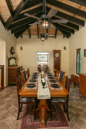 Dining - Cay Syrah! 4 bedroom home! Solar/battery backup! (Cruz Bay)