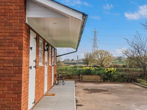 Exterior - Shamrock (Exeter)