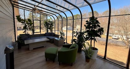 Fantastic 3BR House with Patio + Sunroom + Grill