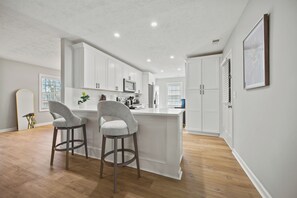 Private kitchen - Fantastic 3BR House with Patio + Sunroom + Grill (Lawrenceville)