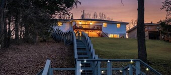 The PorterPlace, Kayaks, Canoe, FirePit, Waterfront