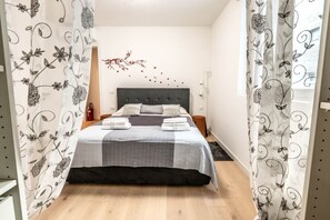 1 bedroom, desk, WiFi, bed sheets - L’angolo d’Estella - Trieste (Trieste)
