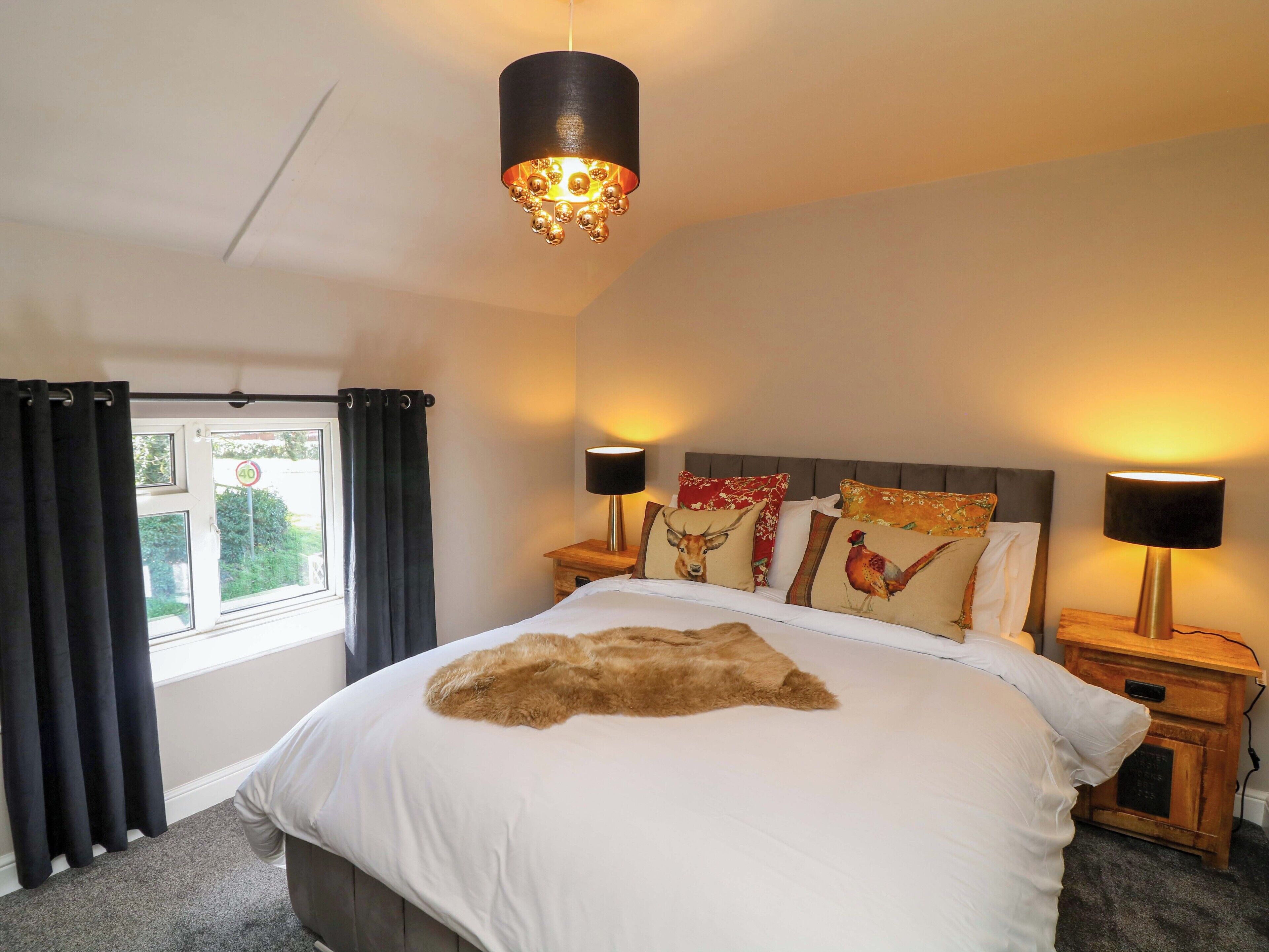 2 chambres, décor unique, ameublement unique, accès au Wi-Fi (inclus)