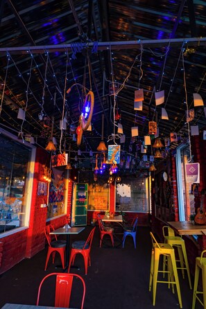 Restaurant - The Backpacker Storey (Bir)