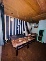 Habitación Deluxe doble, balcón, vistas a la montaña | Sábanas de algodón egipcio y ropa de cama de alta calidad