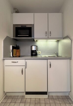 Private kitchen - House Pavillon, vacation apartment HP13 (Cuxhaven)