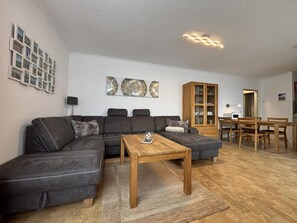 Living area - House Poseidon, Apartment POS34 (Cuxhaven)