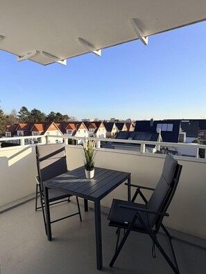 Outdoor dining - House Poseidon, Apartment POS26 incl. beach chair (Cuxhaven)