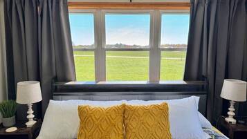 Bügeleisen/Bügelbrett, WLAN, Bettwäsche