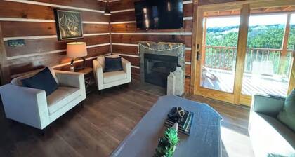 Lakeview Livin' Cozy Cabin in charming Whitney