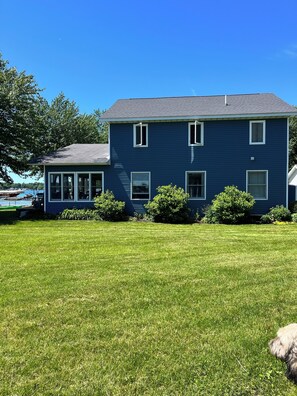 Exterior - Diamond Lake Island escape (Cassopolis)