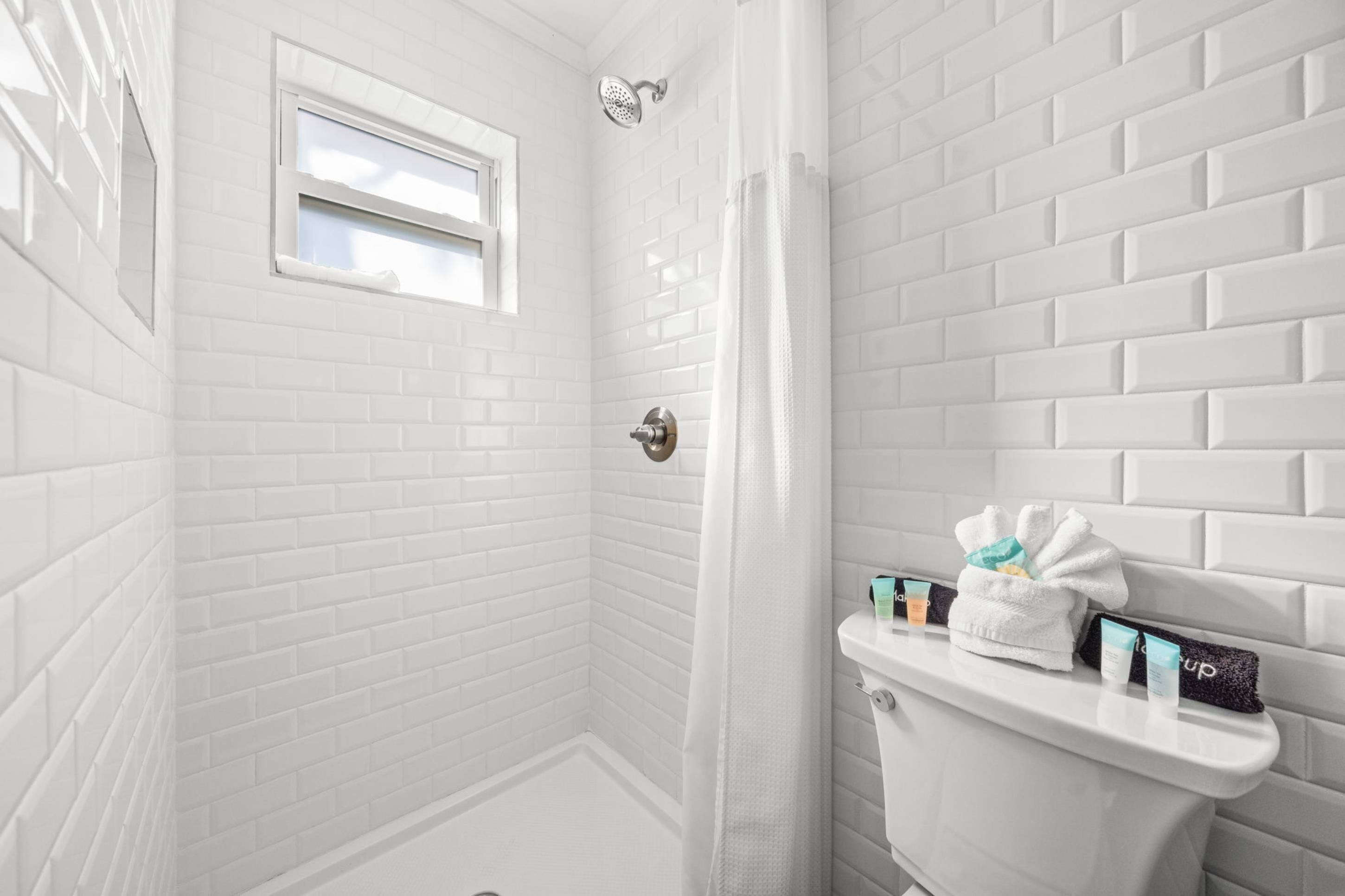 Studio, Resort View (Violet Valentino) | Bathroom