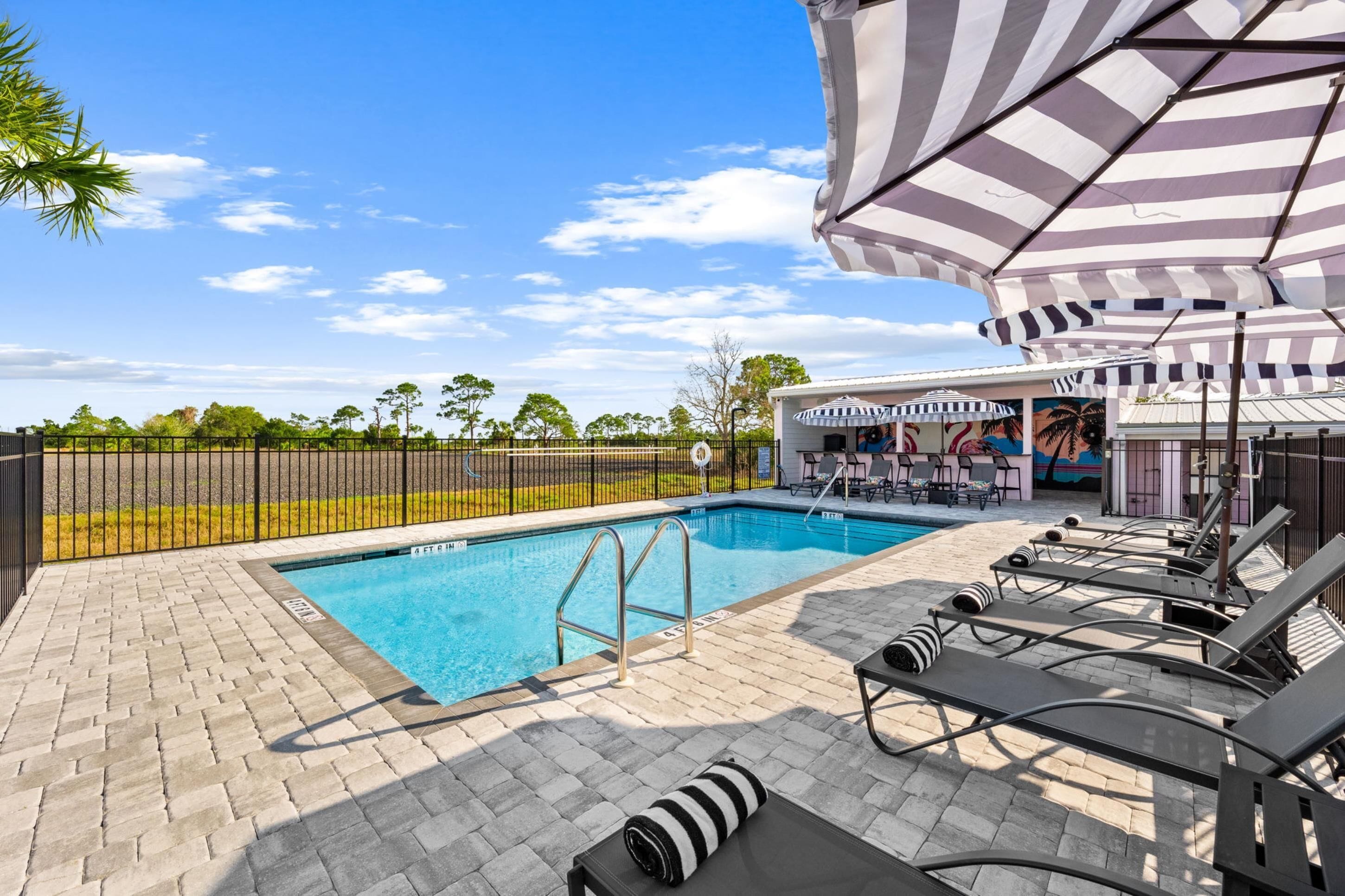 Outdoor pool, sun loungers