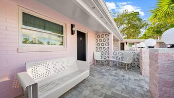 Studio, pemandangan resor (Miss Pinky La Rue) | Pemandangan dari kamar