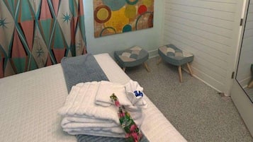 Studio, Resort View | Individually decorated, individually furnished, iron/ironing board