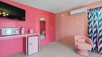 40-inch Smart TV with digital channels