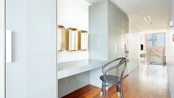 Suite Deluxe, balcon | Intérieur