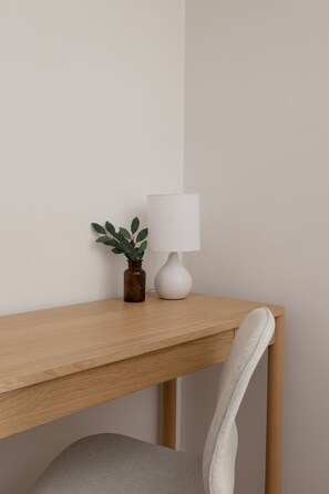 Interior - 2BR | Stylish & Spacious | Prime Richmond Location (Richmond)
