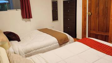 WiFi (free), bed sheets