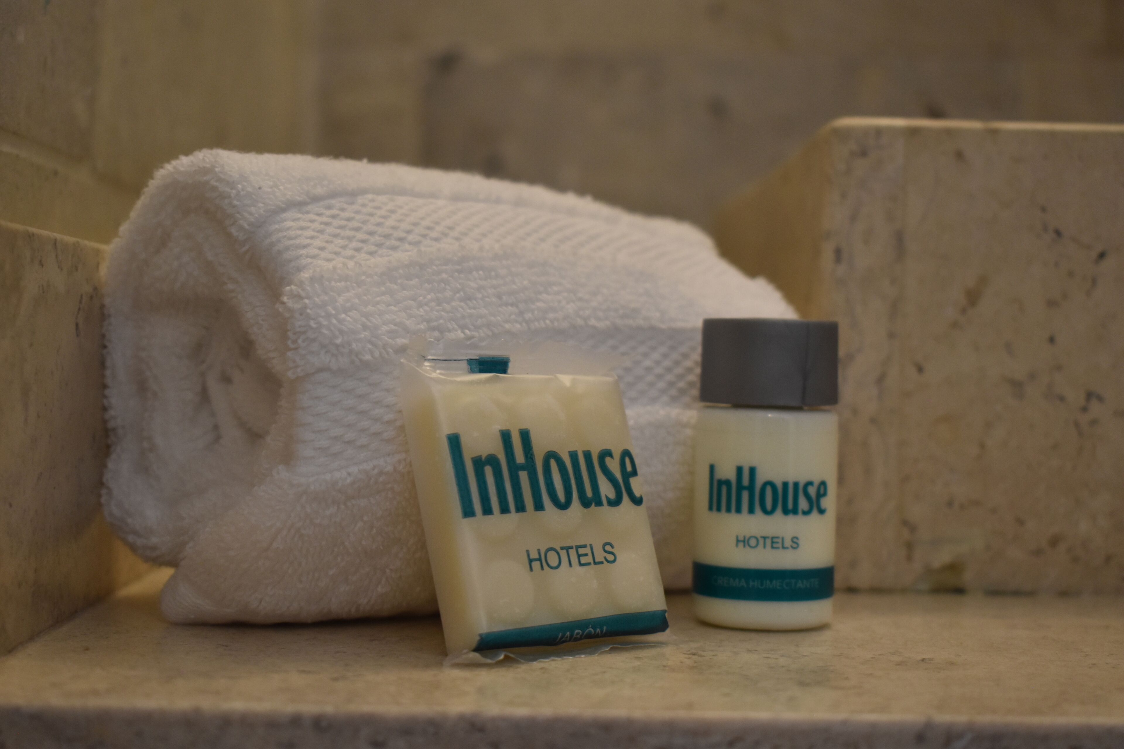 Standard Room, 2 Double Beds | Bathroom amenities