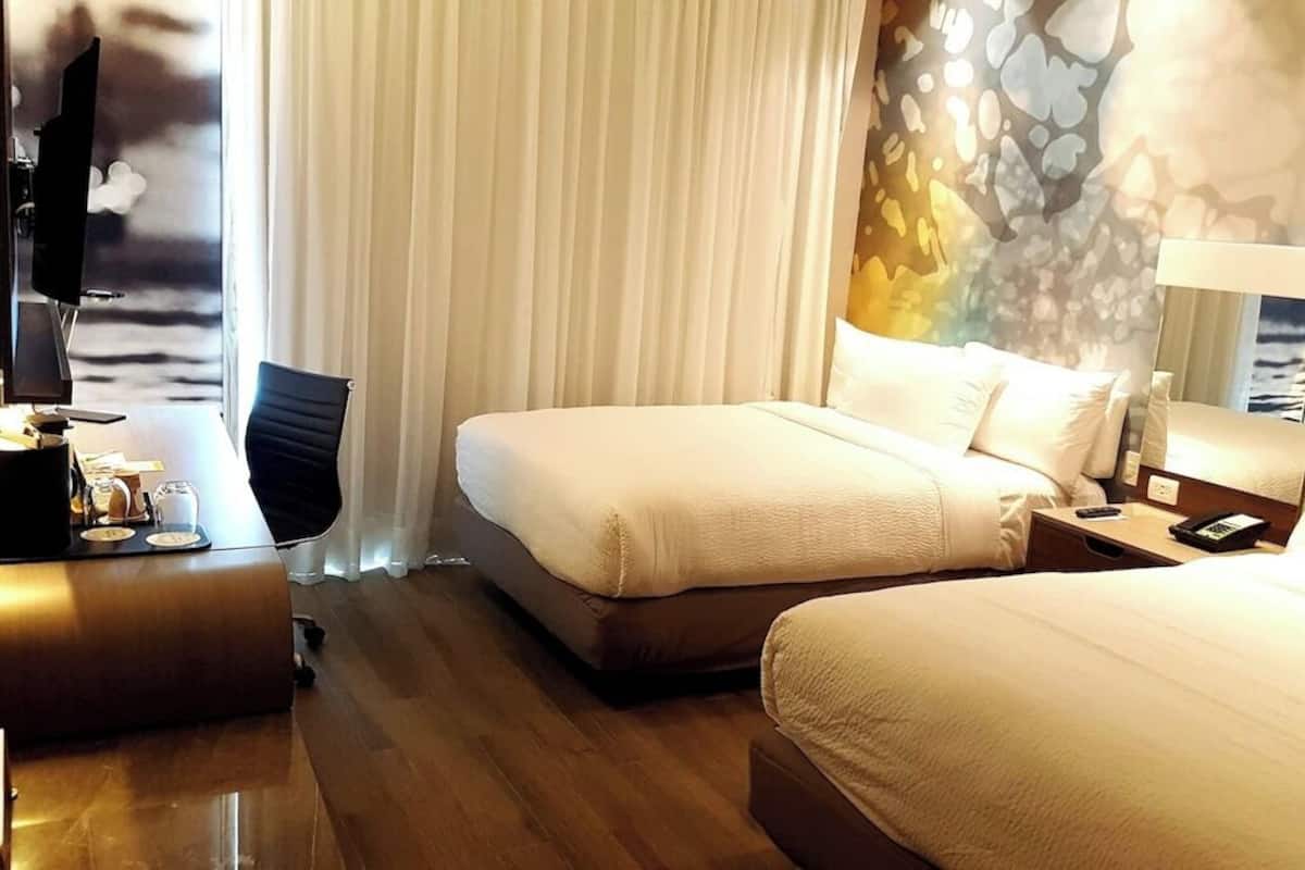 Premium bedding, minibar, desk, laptop workspace