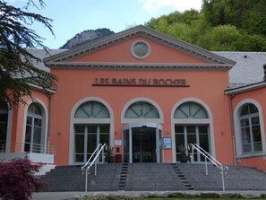 Exterior - Lous Maynats apartment in village center close to all amenities (Cauterets)