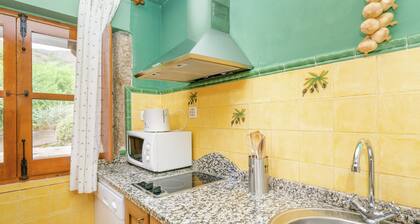 Rural Holiday Home Next to Lake in the Village Casas del Monte in Extremadura