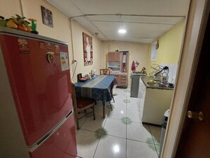 ห้องเบสิกซิงเกิล, ลานระเบียง, วิวเมือง | ภายใน