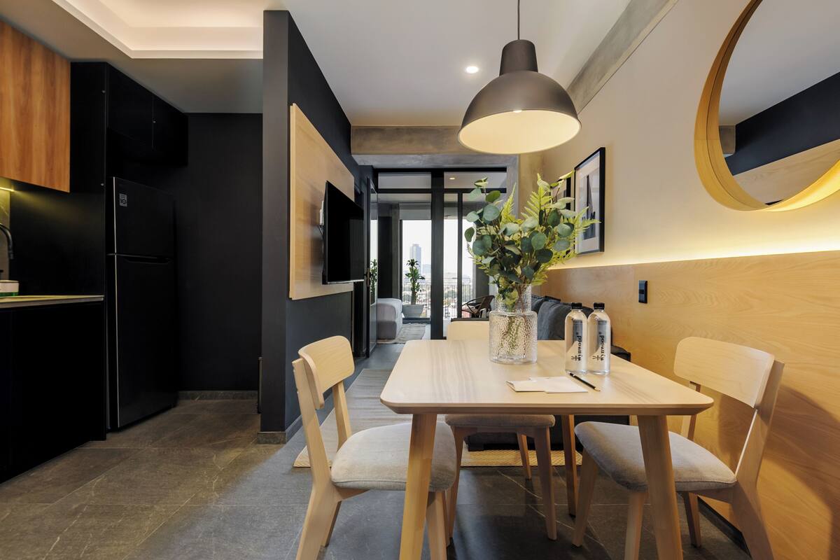 Apart Daire, 1 Yatak Odası, Buzdolabı ve Mikrodalga | Yemek odası