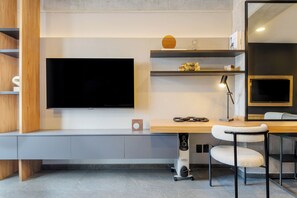 Apartment (1406) | Interior - Sennse by Wynwood House (Mexico City)