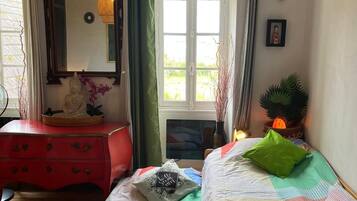 Family Room, Private Bathroom