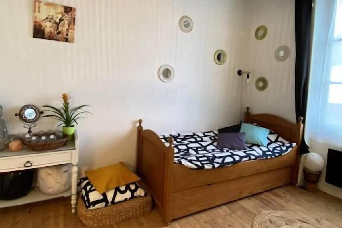 Family Room, Private Bathroom, City View