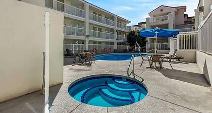 Howard Johnson By Wyndham Tempe University/Phoenix